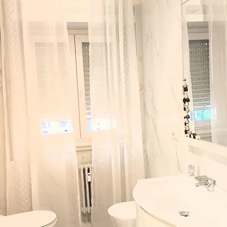 Immenso Prestige House Guest house *
